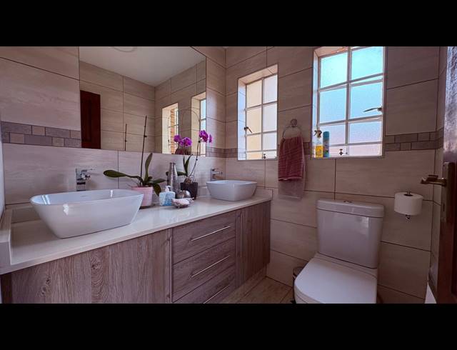 4 BEDROOM HOUSE FOR SALE IN KENLEAF